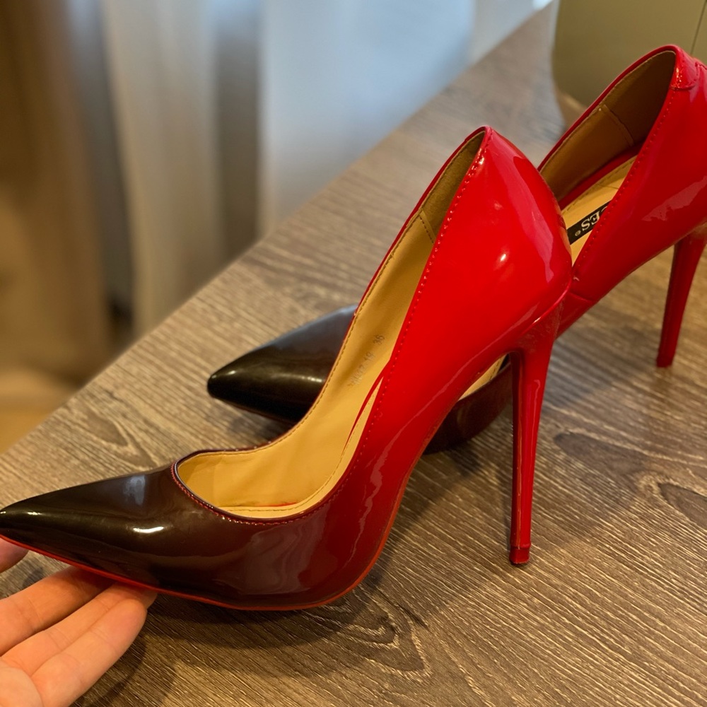 Shoes - Picture 4 of 4